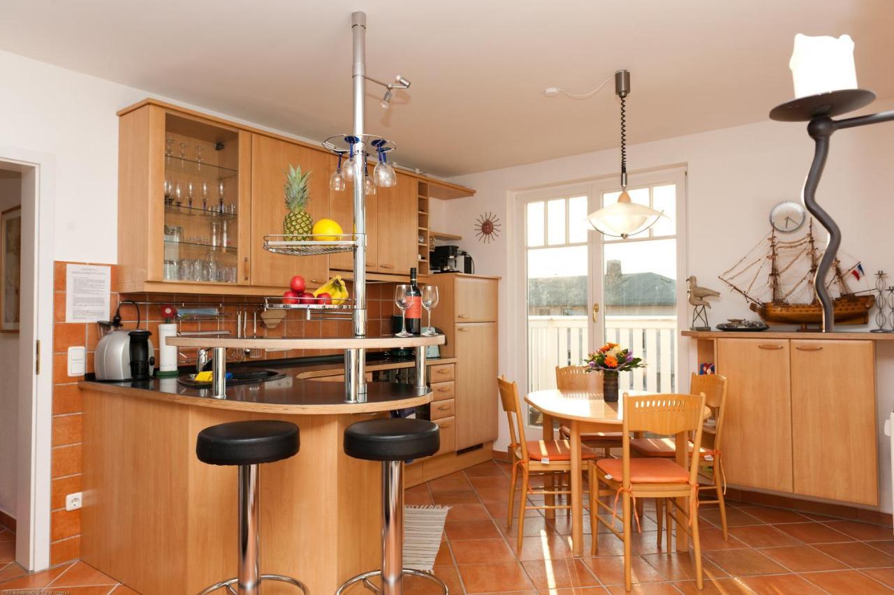 Villa Duene Mit Grosser Sonnenterrasse, Kamin, Wlan Und Tiefgarage Fuer 2-4 Personen Ostseebad Kühlungsborn Kültér fotó